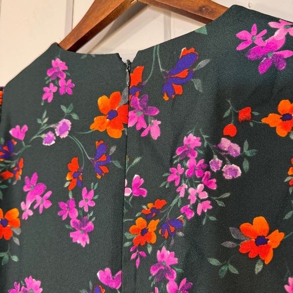 Calvin Klein Dress Green Floral Faux Wrap Midi Ruffles Size 4 in Malachite - Picture 11 of 16
